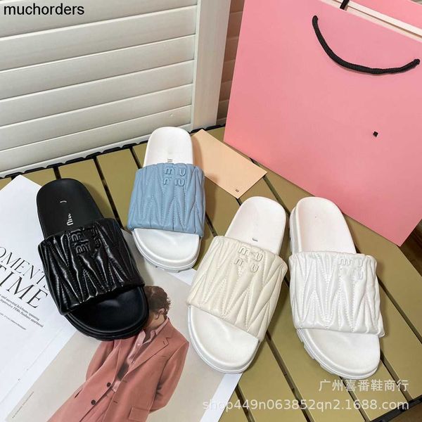 

m/miu family spring/summer one line thick bottom slippers 2023 new wrinkled leather knitted color matching original standard women's sh, Black