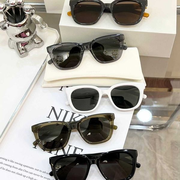 

2023 luxury fashion sunglasses factory% 80 retail 23 new high-end gm sunglass are popular on the internet and same star seri looks small ver, White;black