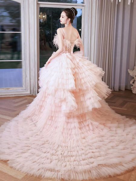 

dubai princess ball gown wedding dress 2023 sequined feather long off shoulder beads luxury multilayer bridal gowns ball gown crystal bride, White