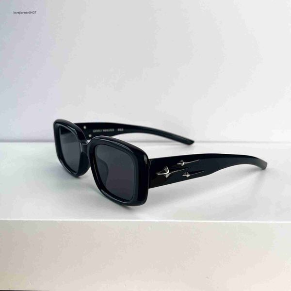 

2023fashion sunglasses 60% retail2023 new fashion sunglass polarized tr recommended tiktok live broadcast gm, White;black
