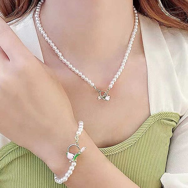 

pendant necklaces white pearl tulip beaded french elegant women's short necklace g220524, Silver