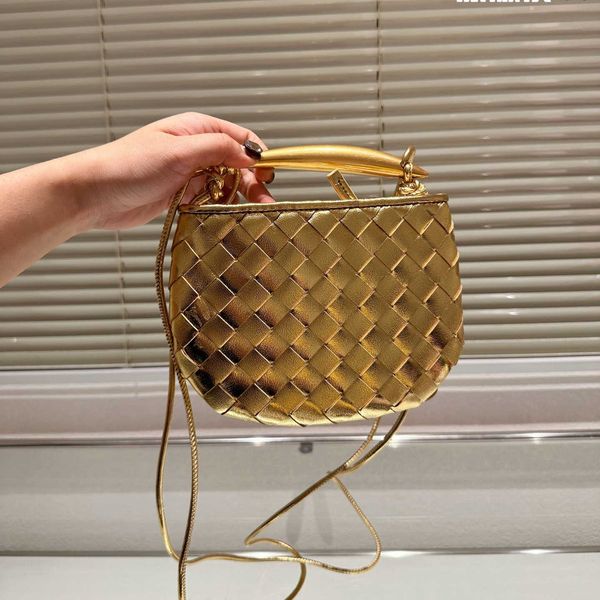 

luxury woven bag designer totes women jodie shoulder bag b fashion metal handle v tote bags beach handbag lady mini purse 230524