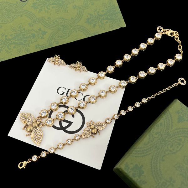 

vintage design bee necklace women's double g letter bee women's stud earrings brass material bracelet set, Silver