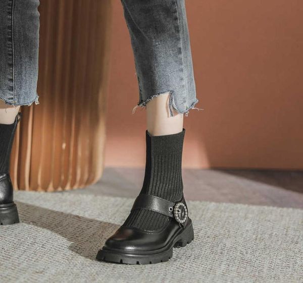 

martin boots women039s leather shoes 2022 new flying woven boots thick soled single boots british short large6526516, Black