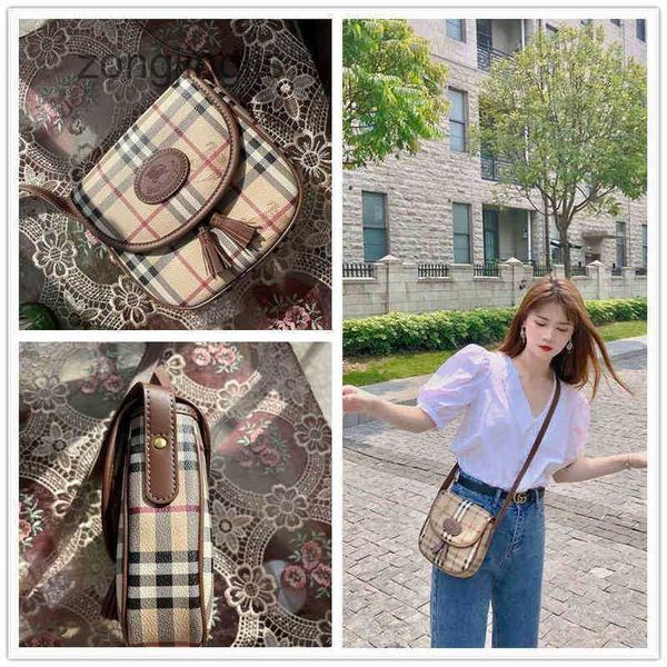

bag middle burbrerys classic suitable for ladies ancient wheat designer ear saddle war horse checkered vintag tassel semicircular fyst xwwk