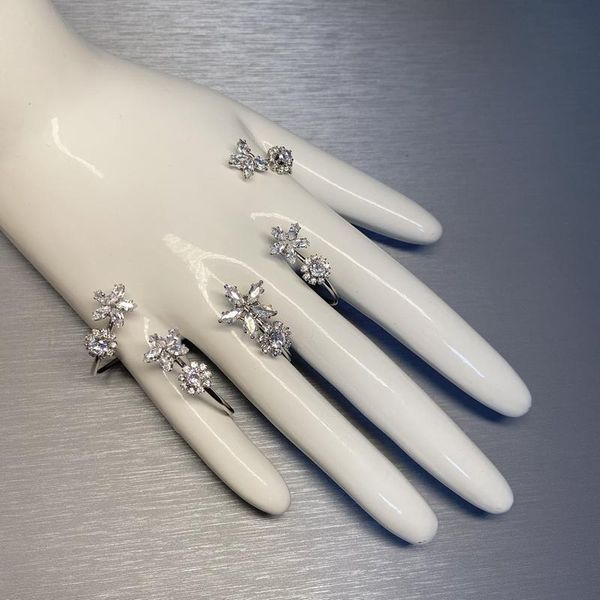 

bangle crystal plant flower hand palm bangle one piece cubic zirconia cuff bracelet jewelry handlets for women 925 silver color, Black