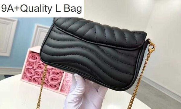 

2023 new 9a l bag m63929 18cm new wave chain pochette shoulder bag,calfskin leather,with dust, Black