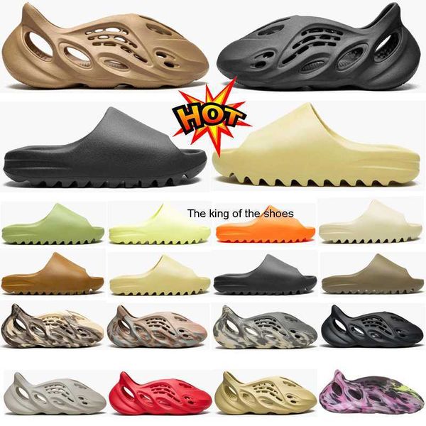 

2023 slippers foam runners designer slide for women shoes flip flops orange desert bone brown luxury sandals blue onyx glow green men woman, Black