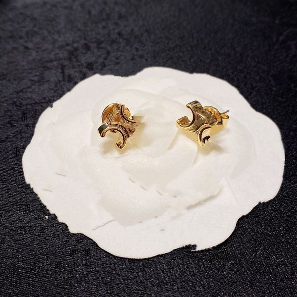 

2023 new c-shaped earrings stud female niche design celinity high-quality texture needle retro temperament jewelry gift ac2g, Golden;silver