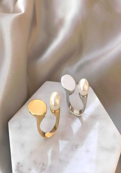 

europe and the united states open big pearl ring female online celebrity metal horseshoe oval exaggerated ce wind chole wind5105506