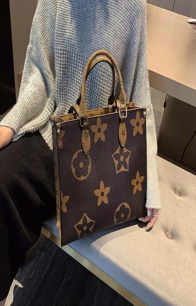 

new women039s tote bag retro presbyopic shoulder bags crossbody whole hand shoulder bags women5395219