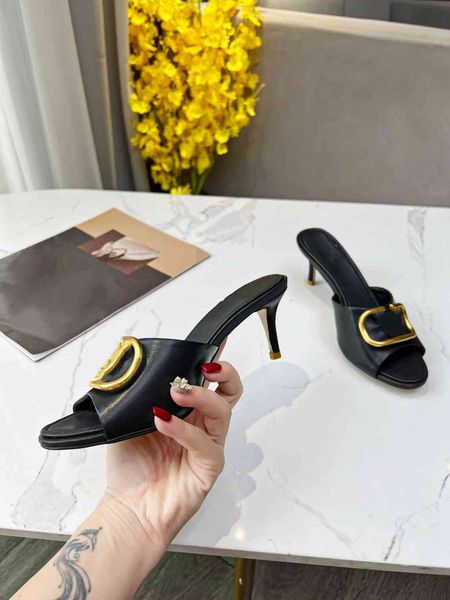 

slippers luxury women sandals designer fashion high heels valentinoity summer women's classic casual sandals h12, Black