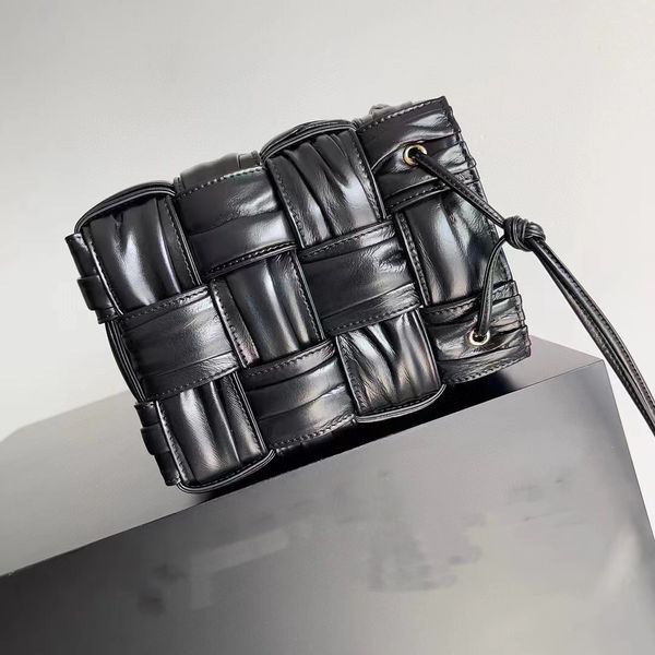 

designer bag luxury pillow bag sheepskin warm and sweet full of enthusiasm 2023 latest fashion pillow tiger cloud bag