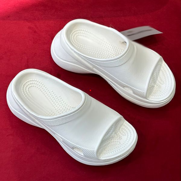 

2023 fashion women sandal luxury designer leather ladies sandals summer flat shoes fashion beach women slippers drag slides flip flops women, Black