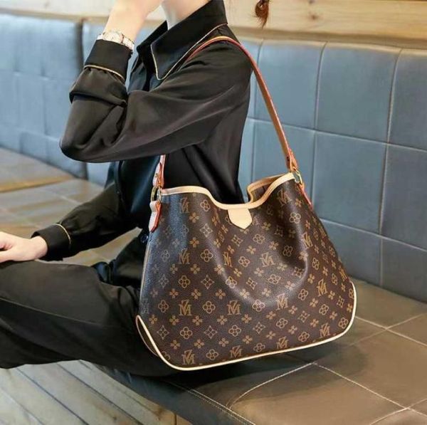 

fashion m45522 embossed braided wrist metal engraved pull chain lady grained leather hobo bag shoulder bags handbag6263304