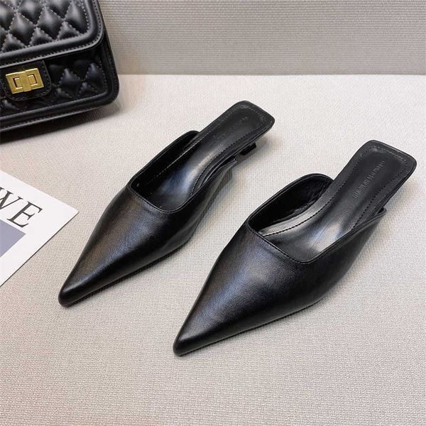 

woman slippers new low heel summer close toe outdoor mules casual pumps street style sandal slip on half loafers 230511, Black