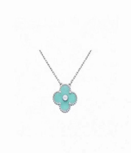

pendant necklaces 2022 christmas limited edition clover designer pendant necklaces for women retro vintage silver 4 leaf light blu1560731