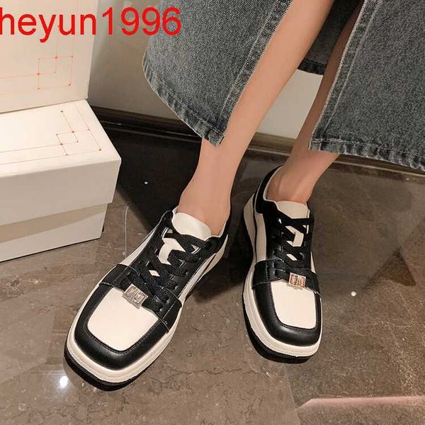 

geometric shapes~lock button head panda sports casual women's board square shoes
