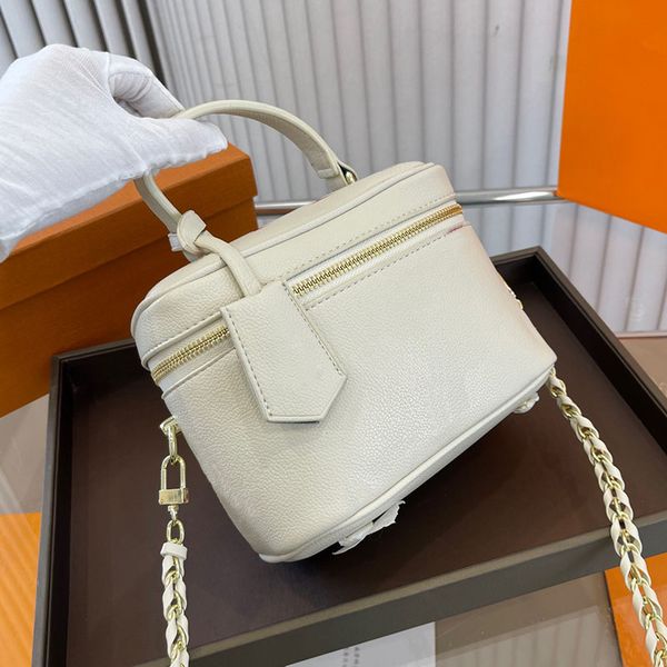 

designer bags luxurys totes fashion makeup bag women shoulder crossbody handbag leather cosmetic bag letter messenger handbags saddle backpa