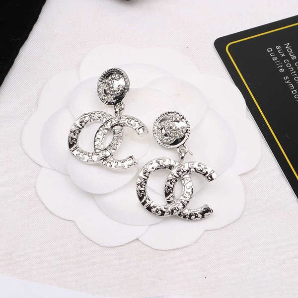 

stud luxury women fashion earrings designer c letter stud retro ring pendant engagement earring for lady t230525, Golden;silver