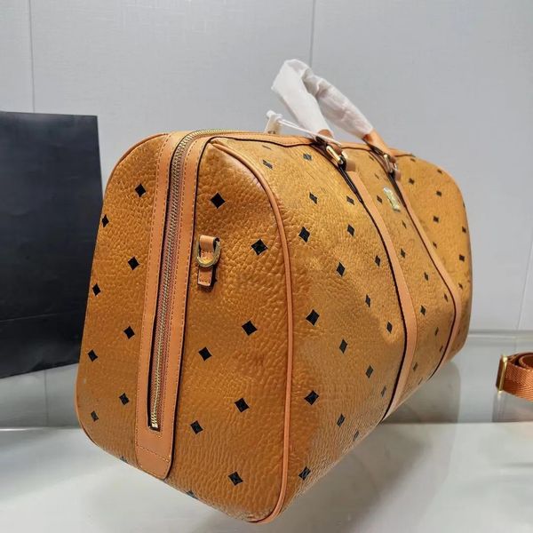 

travelling bag designer designed handbag. for men and women., Black;red