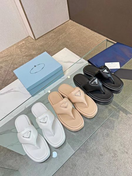 

designer sandals leather shoes men's and women's hollowed out breathable slippers flip-flops woven beach open-toe flip-flops, Black