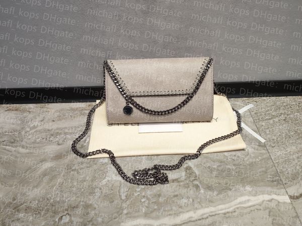

10a stella mccartney women's chain shoulder bag 2023 classic flip bag magnetic snap open circular emblem logo designer bag id michafl_k
