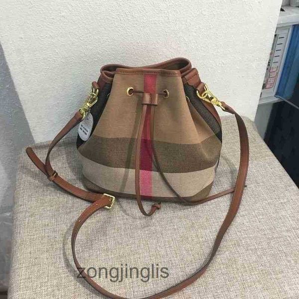 

leather classic canvas ladies genuine fashionable bag bucket burbrerys women's lattice leisure cross foreign style single shoulder bags