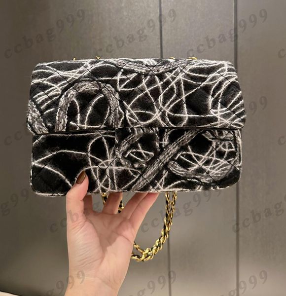 

womens classic printed quilted bags black white contrast designer luxuries purse metal hardware leather chain crossbody sacoche vi5540236