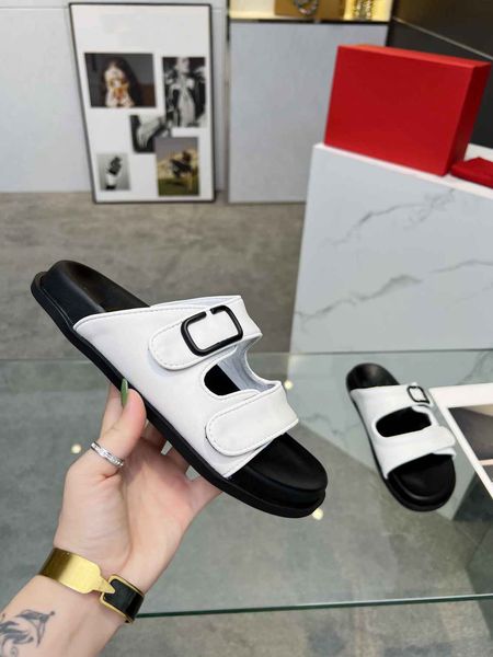 

fashion slippers summer women flip flop slippers slide leather leisure sandals luxury valentinoity designers sandals h1052, Black