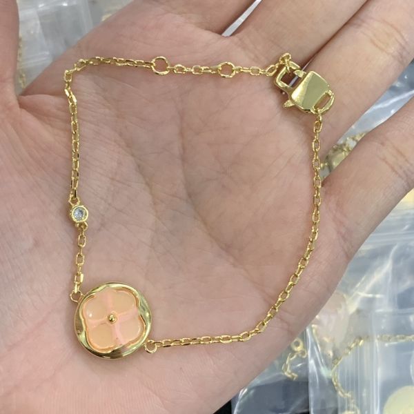 

women designer bracelet chain luxury bracelet fashion trendy pulsera lock flower letter lvsity pendant cjeweler love charms bracelets kl3d, Golden;silver