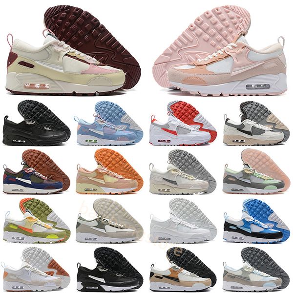 

classic futura running shoes triple black infrared leather mash white yellow grey volt obsidain moss designers sports trainer sneakers 36-46, White;red