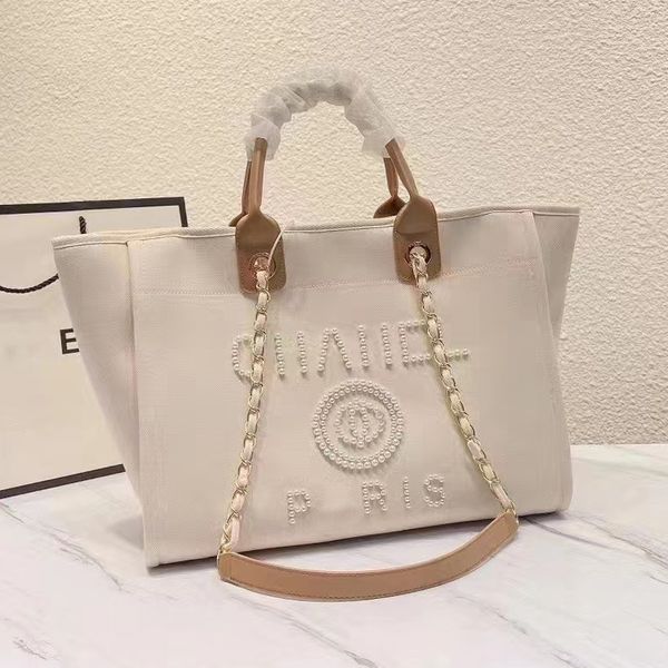 

designer bag large capacity tote bag shopping bag luxury handbag womens mens nylon canvas shoulder bag high capacity chain clutch summer bea