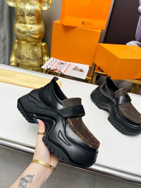 

2023 new luxury casual shoes flat outdoor stripes vintage sneakers thick sole season tones classic men's women's shoes 0522, Black