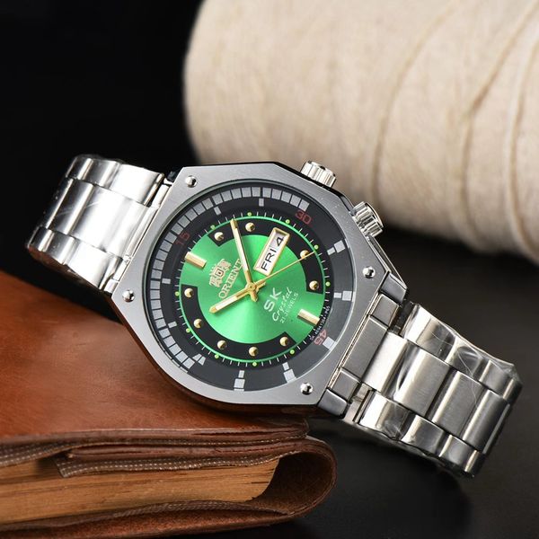 

orien wrist watches for men 2023 mens watches three needles quartz watch luxury brand clock dual calendar function fashion steel strap, Slivery;golden