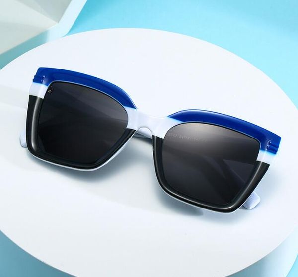 

new colors superclear women's sunglass personality men's travel discoloration sunglasses popular shades eyewear multiple colors, White;black