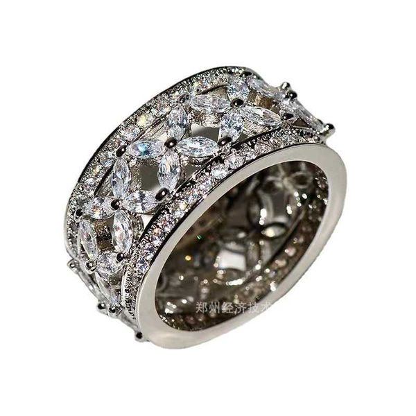 

designer tiffay 925 sterling silver luxury set high carbon diamond ring with hollow carved flower for men and women version