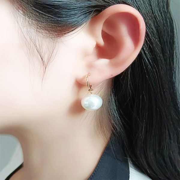 

luxury pearl earrings with a high sense of light luxury, Silver