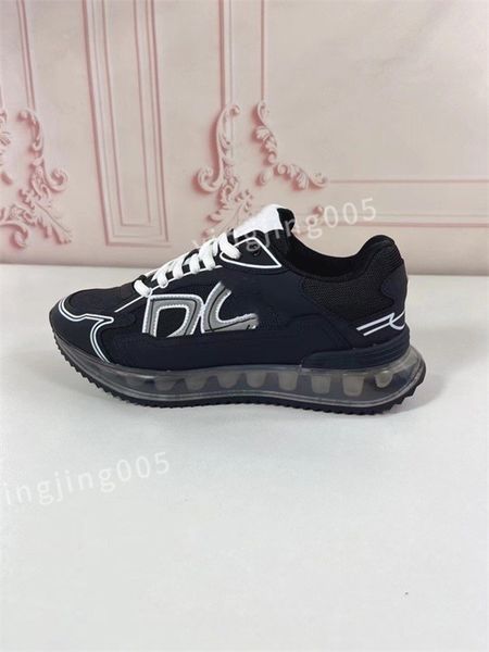 

new hiking shoes women skid resistan sneakers outdoor fashion mountain boots lace up trekking shoes, Black