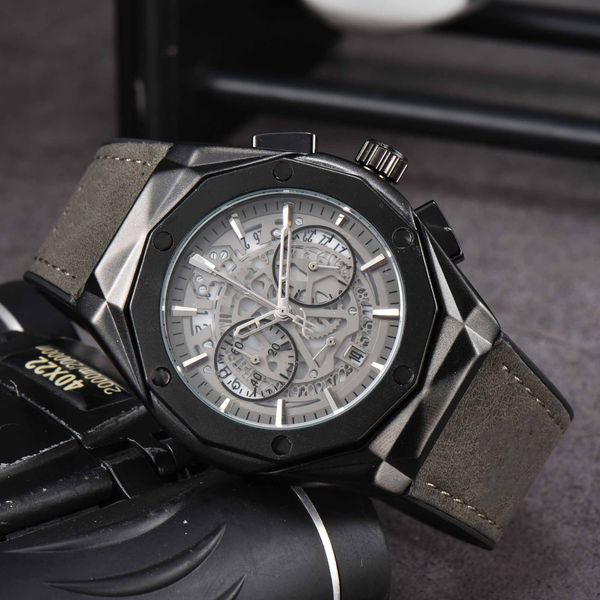 

latest luxury fashion men's skeleton watch 116557 skeleton dial quartz movement business fashion watch black dial cool sports watch, Slivery;brown