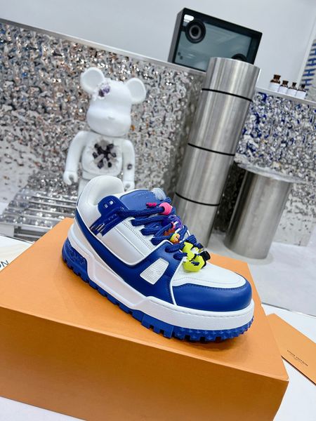 

2023 new luxury casual shoes women low canvas thick bottom sneaker black white woman sneakers height increase womans trainers 0522