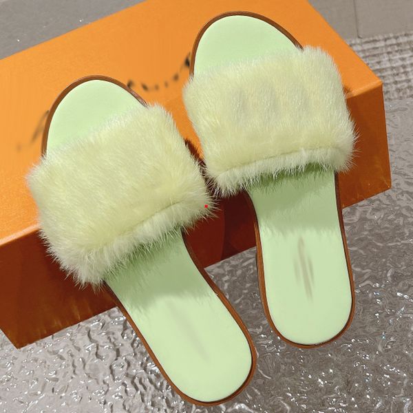 

2023 fashion beach slippers classic flat heel summer lazy designer fashion cartoon big head flops leather lady slides women shoes l bath lad, Black