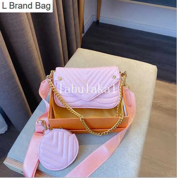 

l brand bag factory direct brand women bag winter new lock leather bag classic embroidered line wavy women chain bag elegant temperament wit, Black