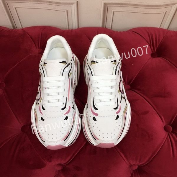 

new luxury designer sneakers calfskin casual shoes leather trainers all-match stylist sneaker leisure shoes platform lace-up, Black