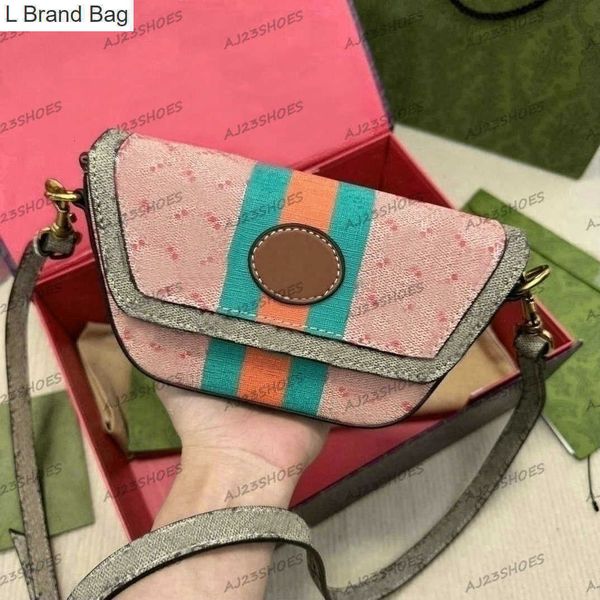 

l brand bag 2023 new handle mini bag in pink handbag versatility crossbody cny interlocking g tag shoulder bags purse wallet ne0m, Black