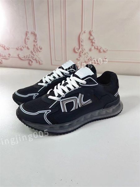 

2023 new hiking shoes women skid resistan sneakers outdoor fashion mountain boots lace up trekking shoes, Black