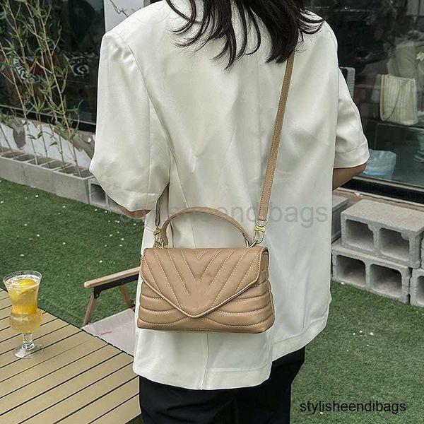

stylisheendibags day packs barnd day packs women's chain bag new fashion versatile ins advanced texture atmosphere one shoulder crossbo