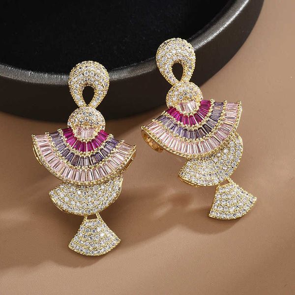 

luxury fashion silver needle earrings heavy industry zircon three-dimensional palace fan-shaped skirt earrings fashion earrings, Golden