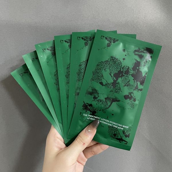 

6pcs 1 set micro essence mask facial treatment famous skin care set 2022