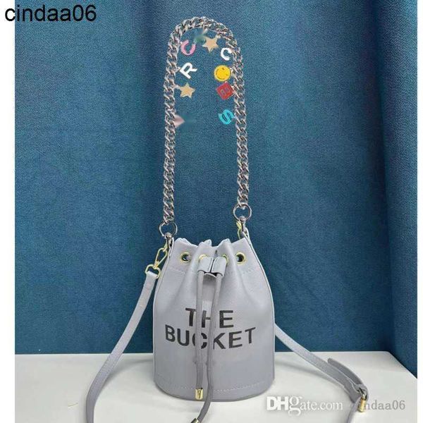 

retail the chain of the bucket bags strap designer metal chains with letters, Black